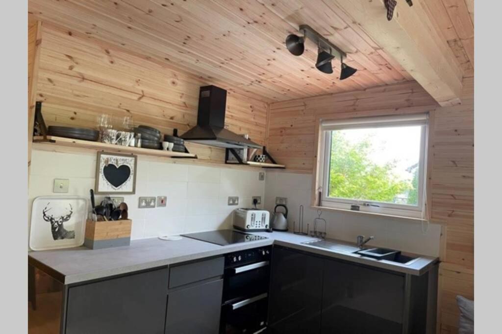 Coorie Doon Cabin! Great Scottish Welcome Форт-Огастус Екстер'єр фото